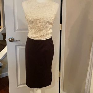 Carolina Herrera skirt 9” side slit
